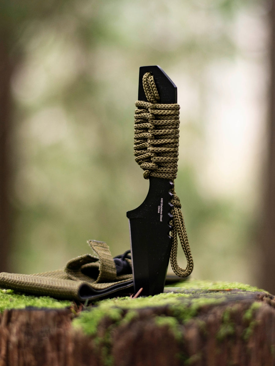 survival knives for emergencies, camping, fishing, and survival