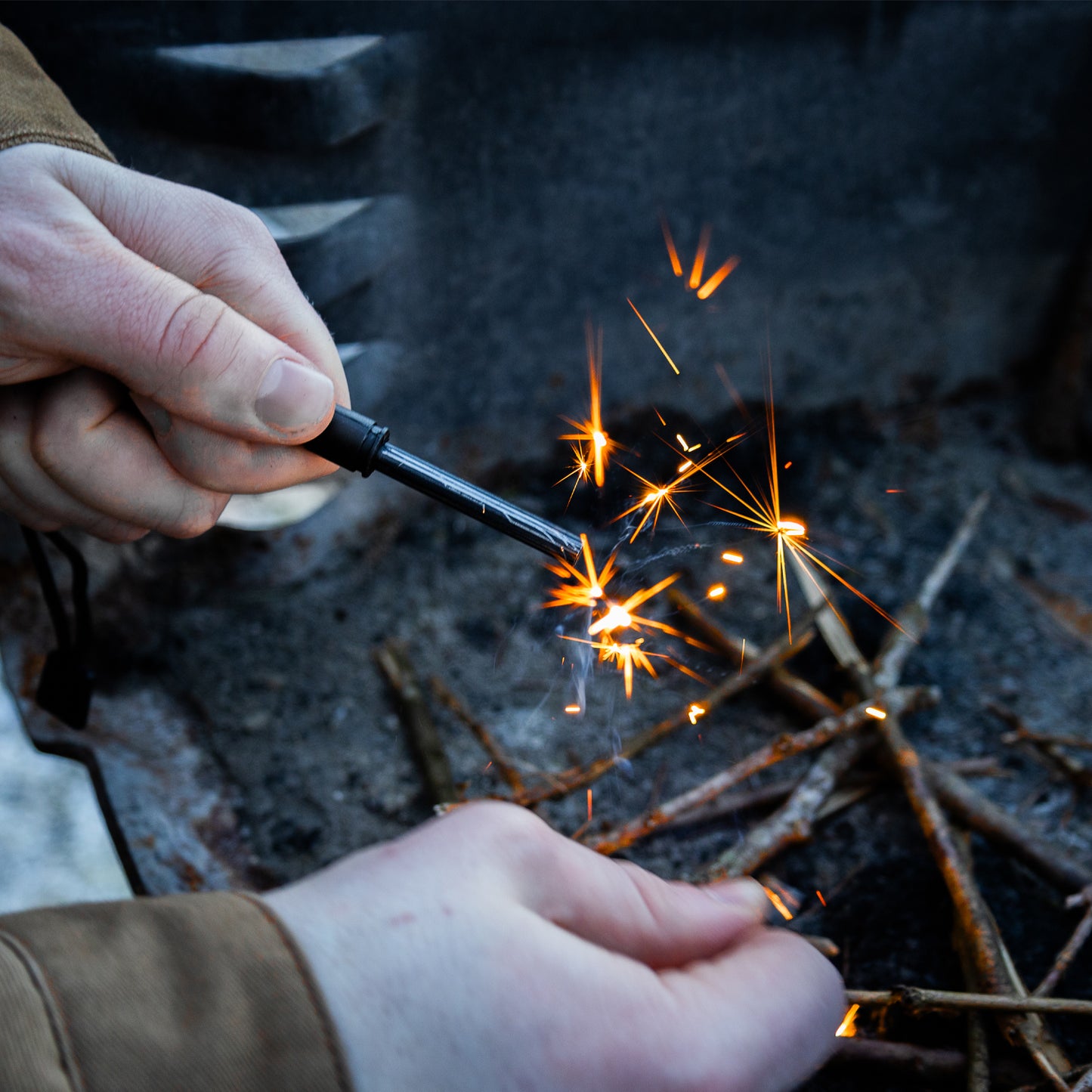 Micro EDC Ceramic Striker Survival Fire Starter - Create Sparks