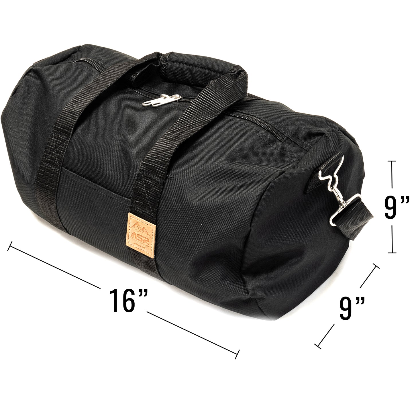 Size of 21 liter duffle bag