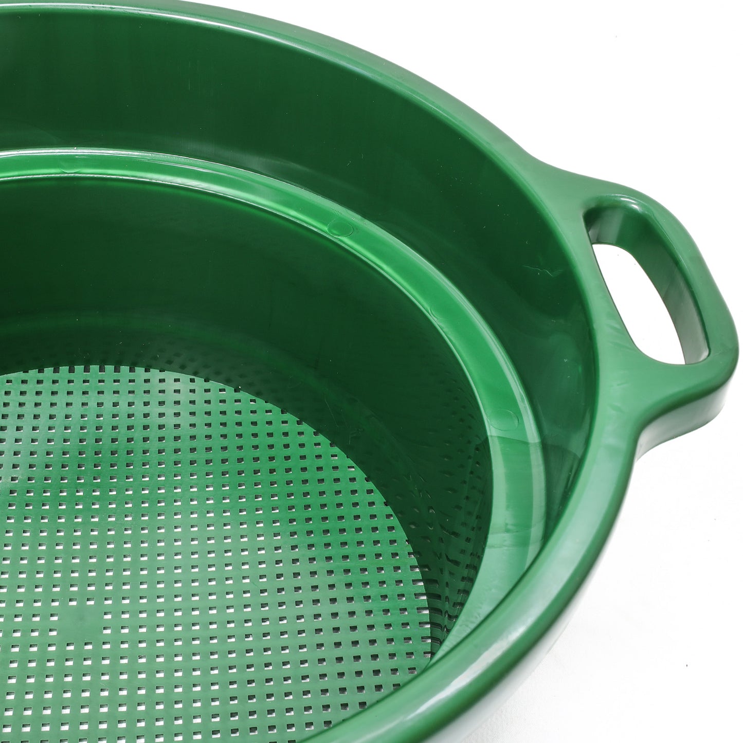 close up of deep stack sifter