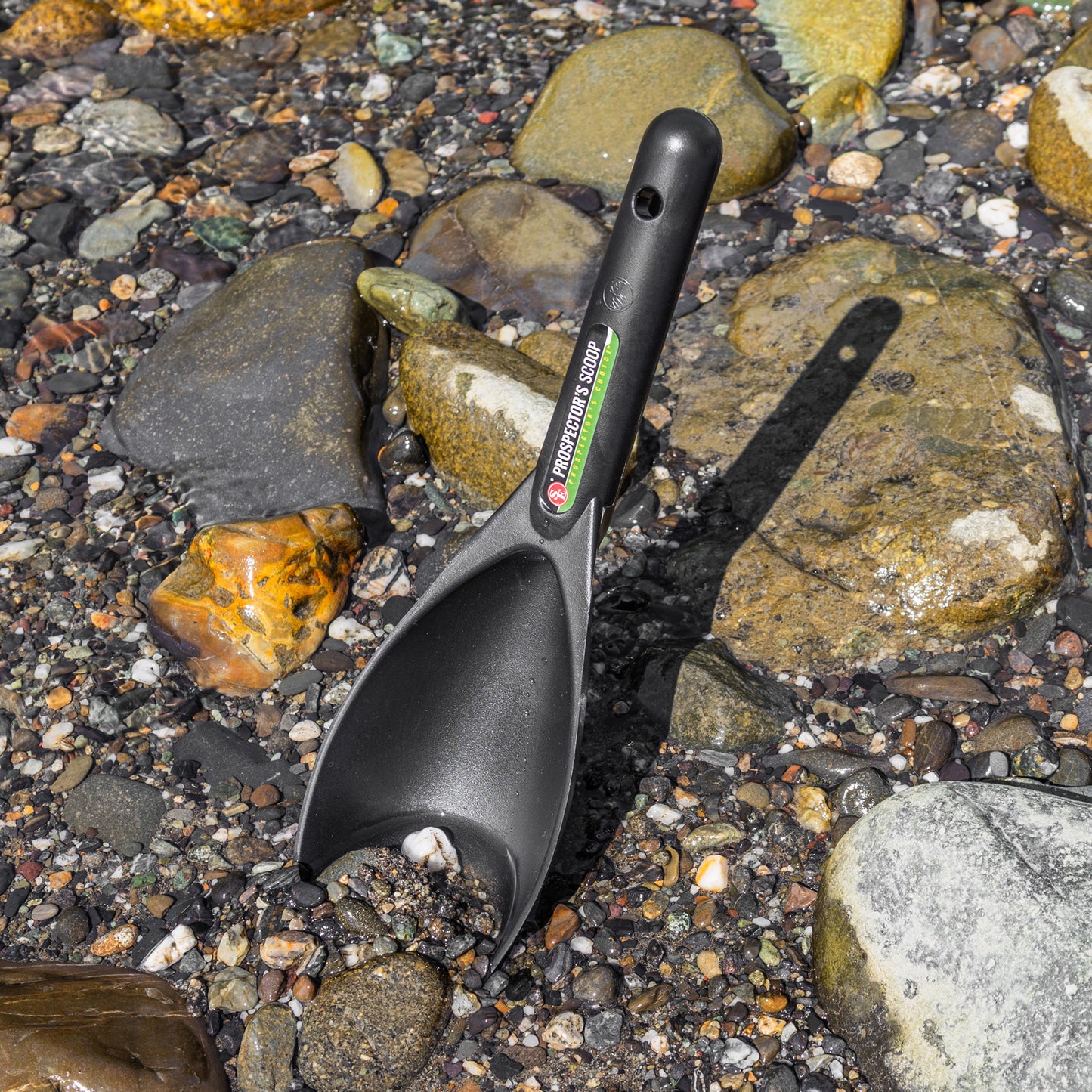prospecting sand scooper made of heavy duty plastic and compatible with gravel, sand, and dirt