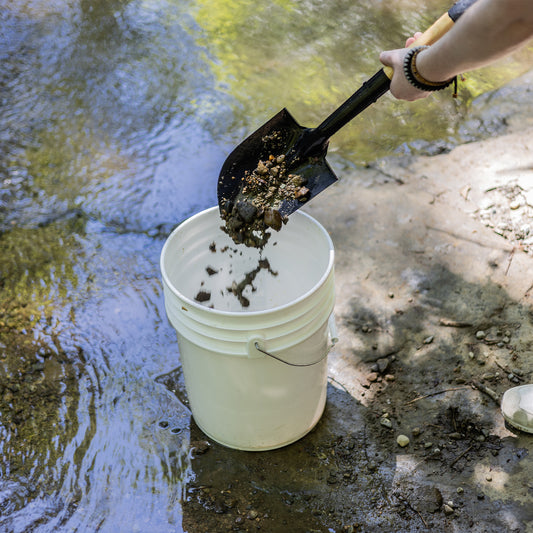 Steel spade shovel used for gold prospecting or garden escavation