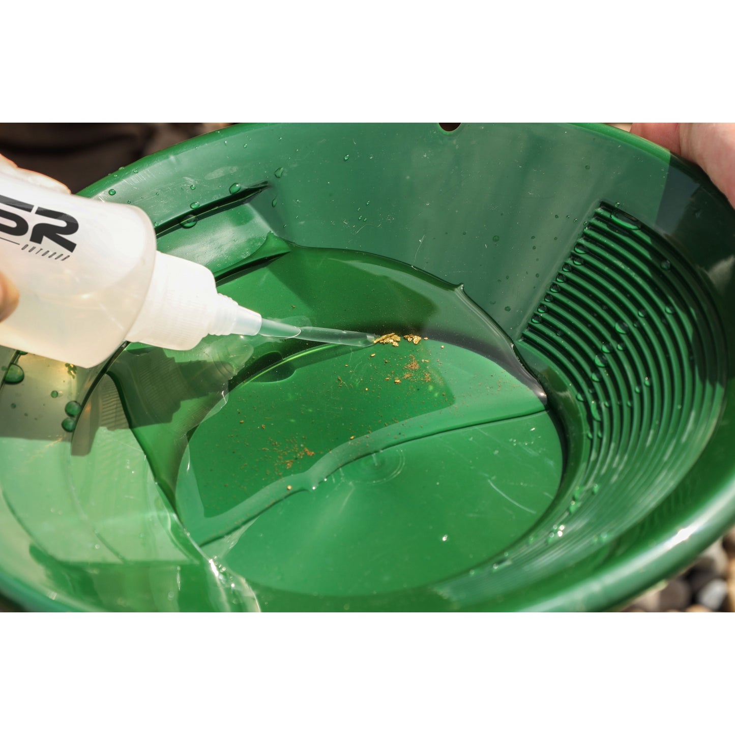 17 piece portable gold panning kit everything you need for prospecting gold
