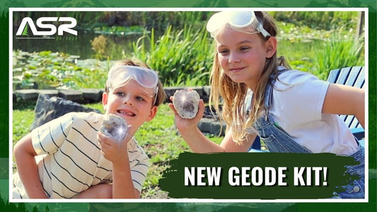 Unboxing the 12pc Break Your Own Geodes Kit