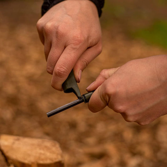 6 in 1 flint and steel starter pack with whistle