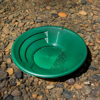 10-inch green bottom dual-riffle gold pan for prospecting (view 2).