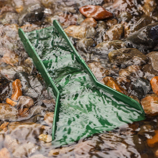 small pocket sluice box for gold panning 